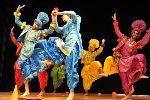 Bhangra dancers